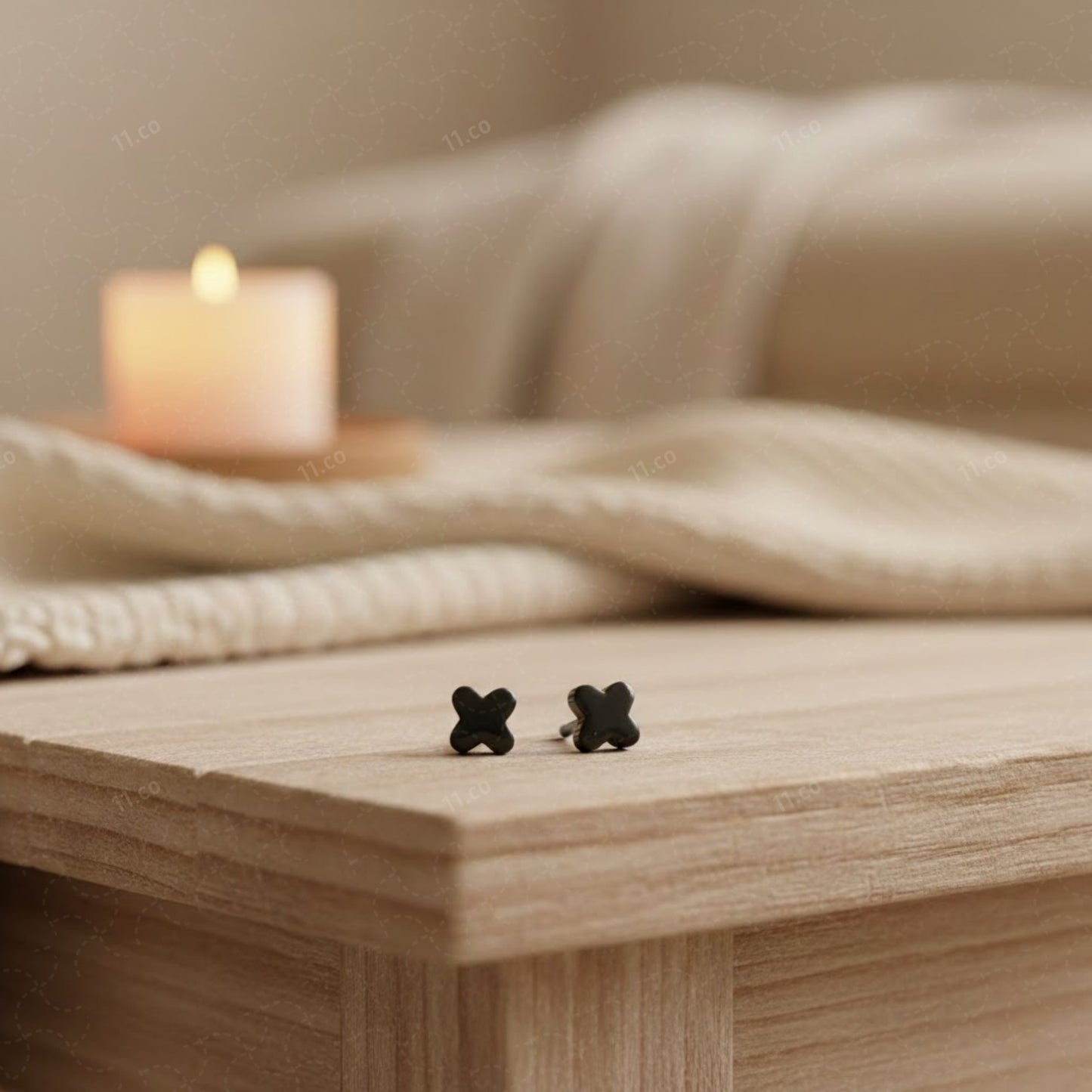 Four-leaf clover stud earrings